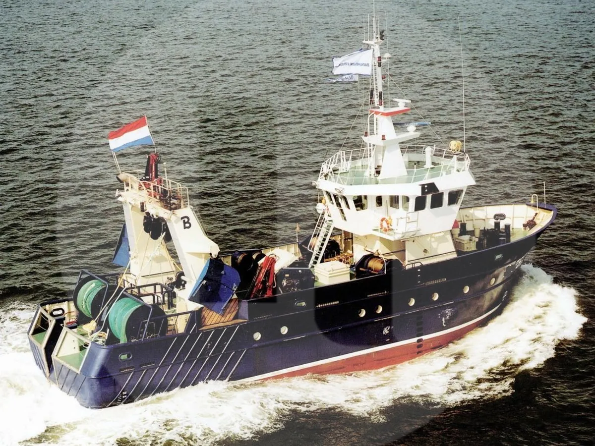 Kapal trawler kanggo didol