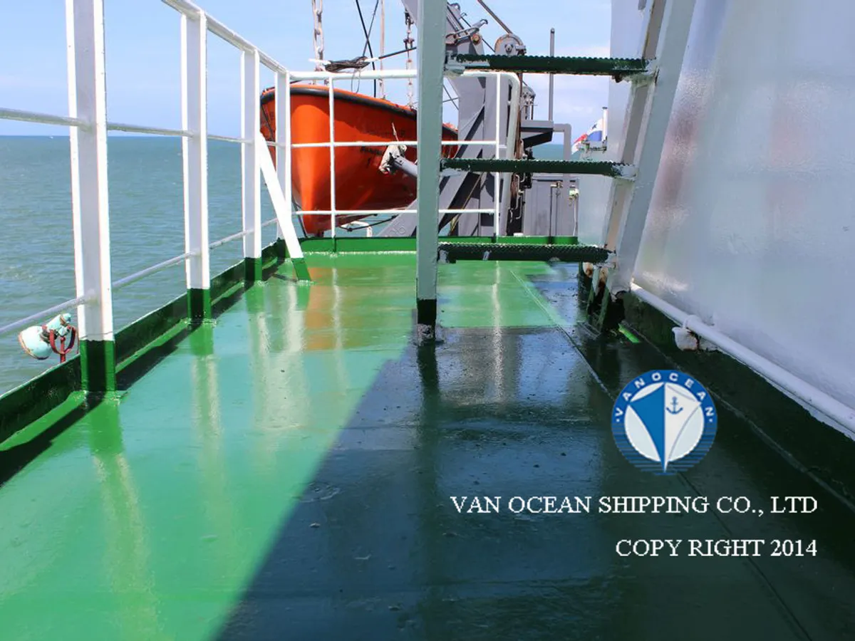 Kapal tanker minyak/bahan kimia kanggo didol
