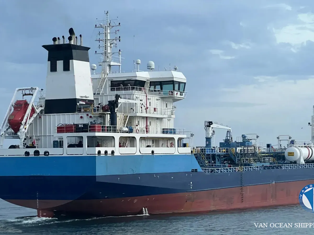 Kapal tanker minyak/bahan kimia kanggo didol