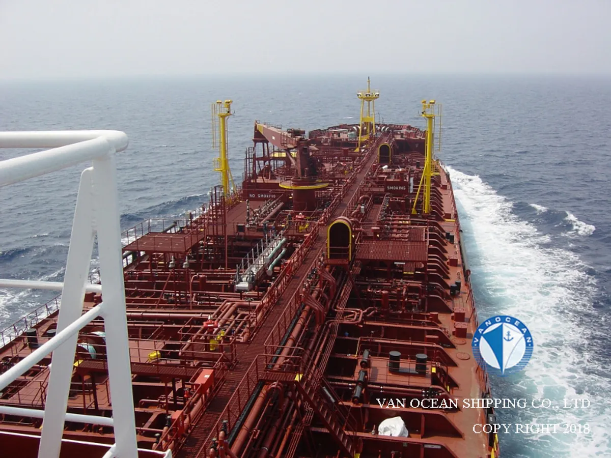 Kapal tanker minyak/bahan kimia kanggo didol