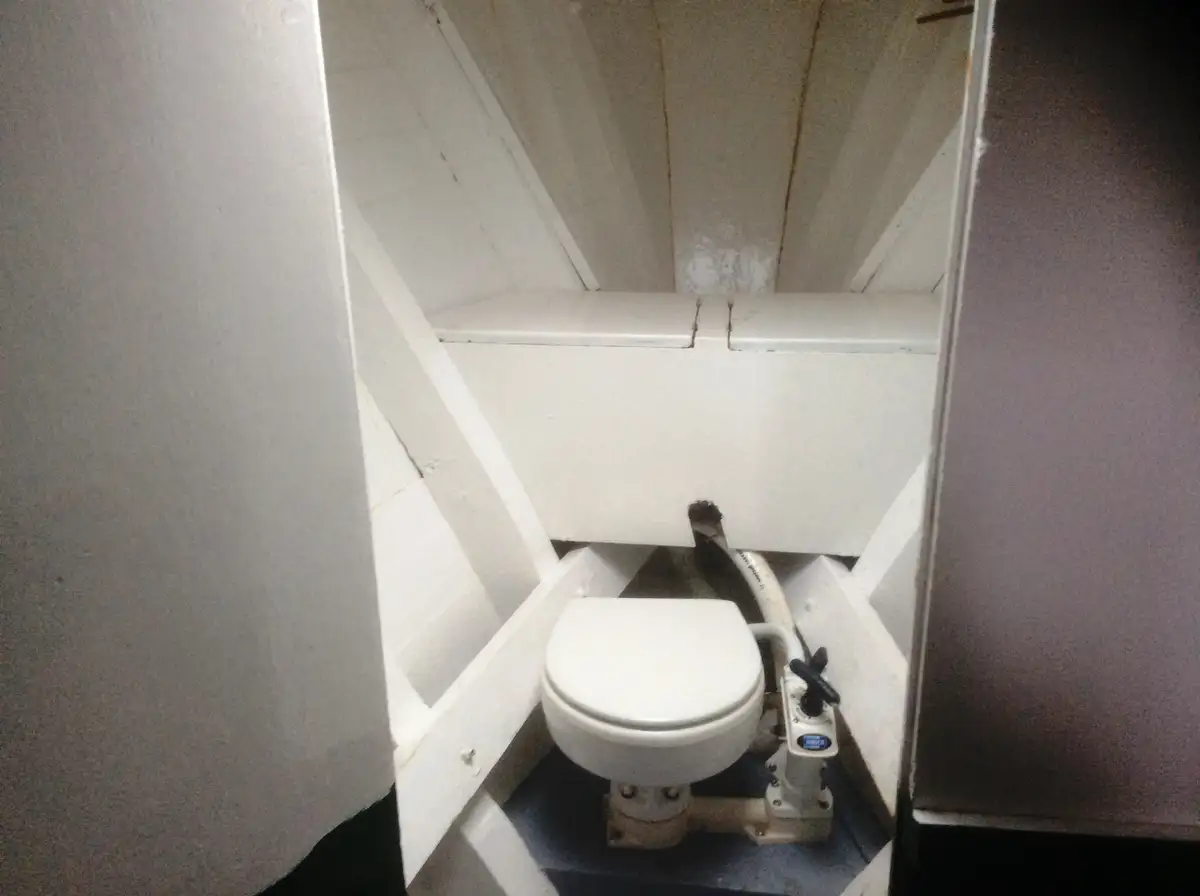 Kapal cutter kanggo didol