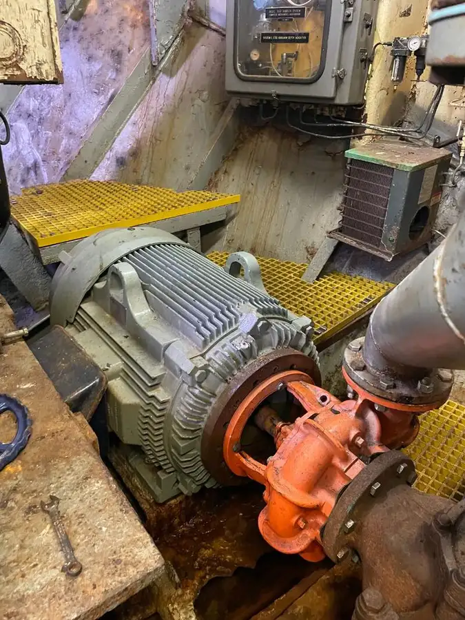 Kapal dredger kanggo didol