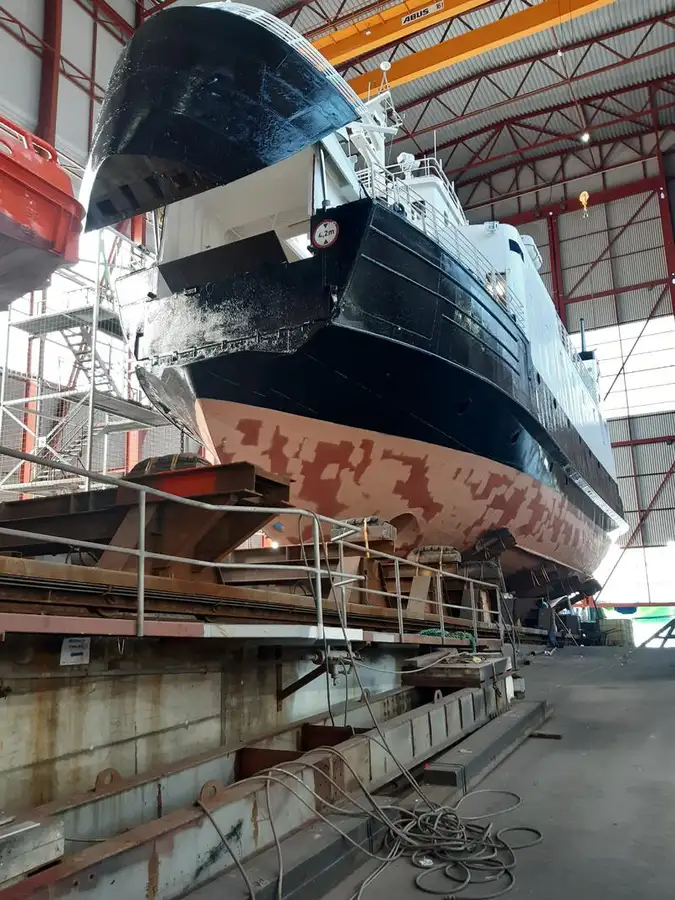 Kapal Ro-Ro kanggo didol