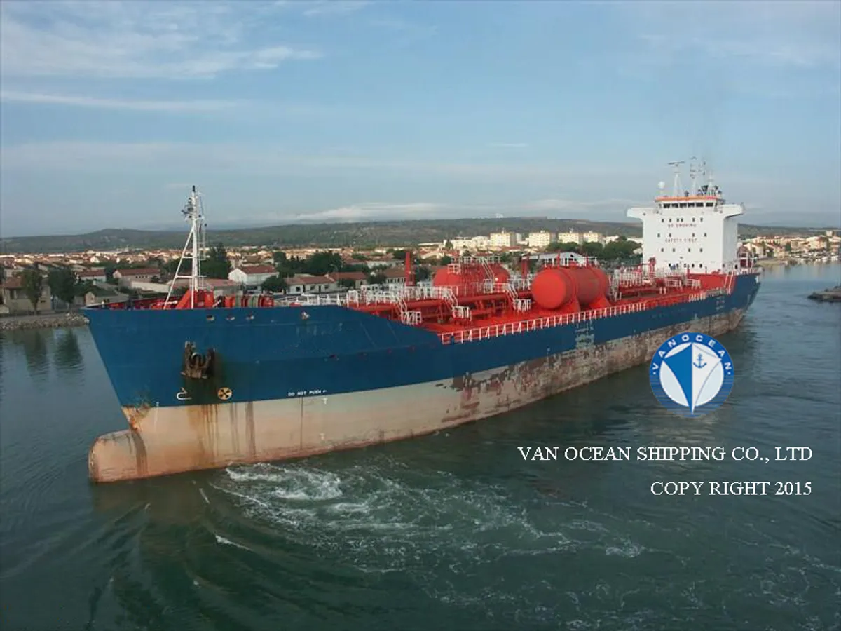 Kapal tanker minyak/bahan kimia kanggo didol