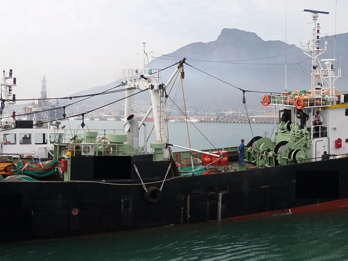 Kapal trawler kanggo didol