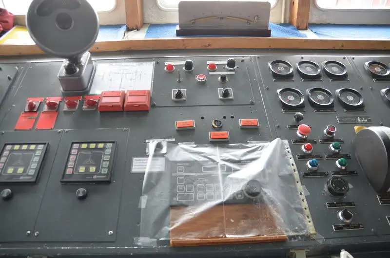 Kapal pasokan platform (PSV) kanggo didol