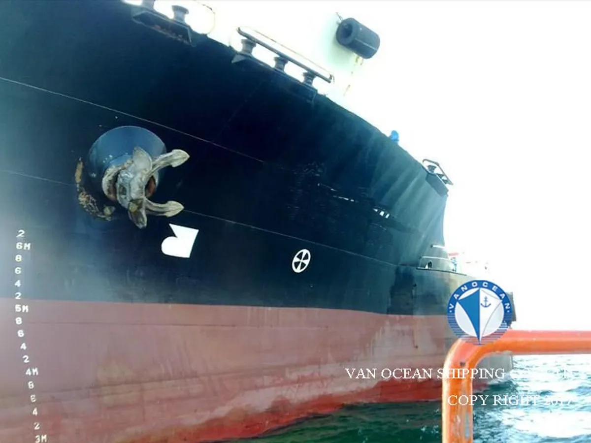 Kapal tanker minyak/bahan kimia kanggo didol