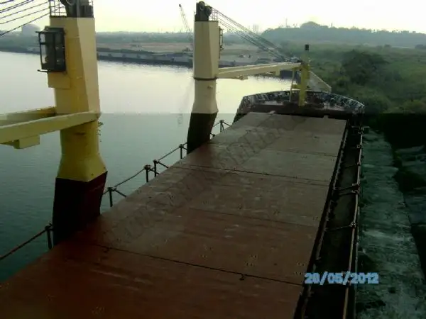 Kapal pengangkut barang curah kanggo didol