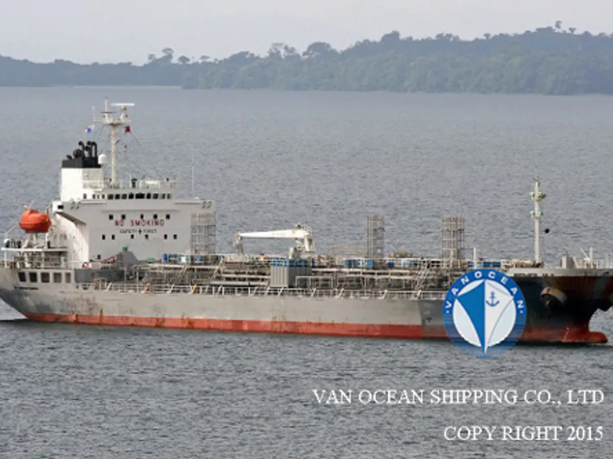 Kapal tanker minyak/bahan kimia kanggo didol