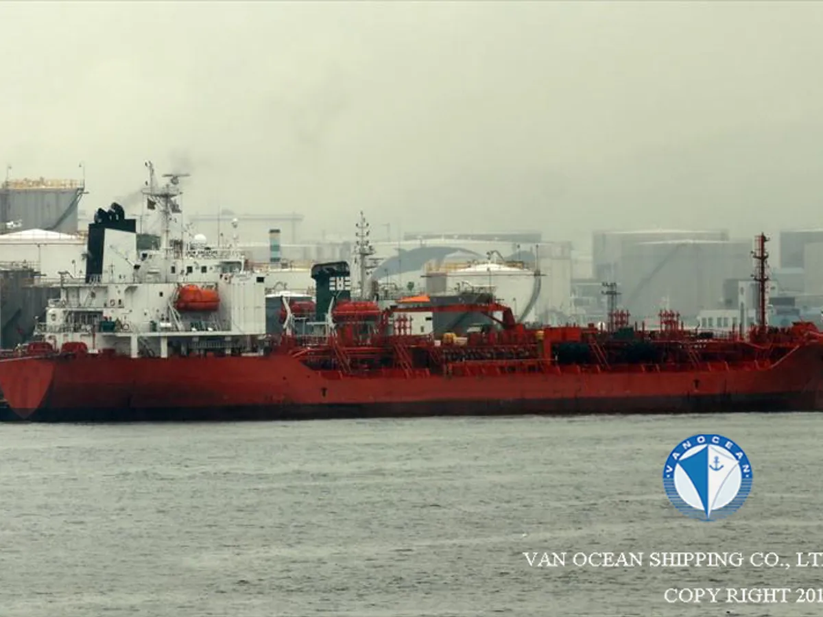 Kapal tanker minyak/bahan kimia kanggo didol