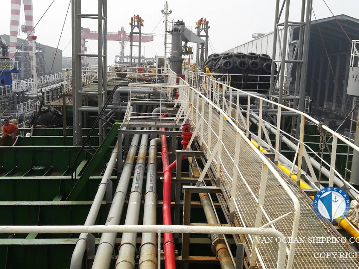 Kapal tanker minyak/bahan kimia kanggo didol
