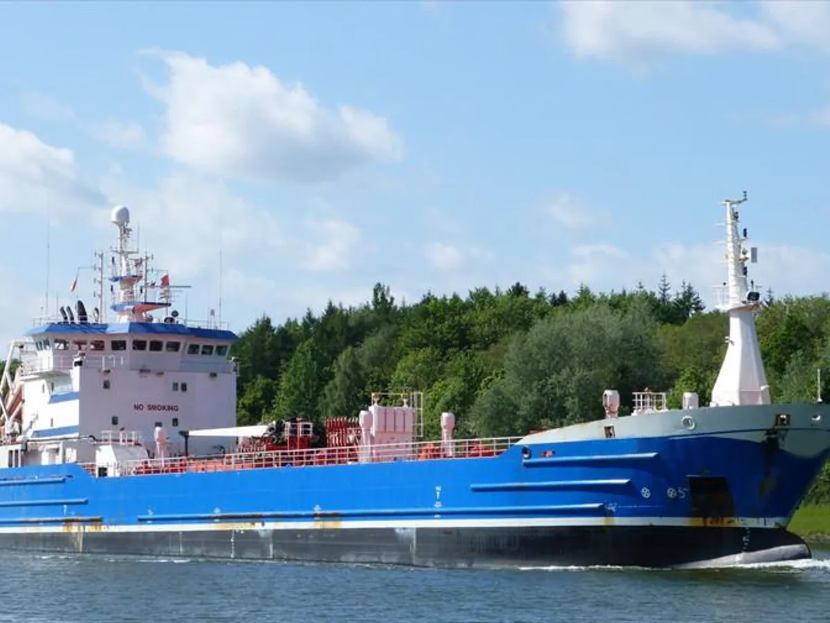 Kapal tanker minyak/bahan kimia kanggo didol