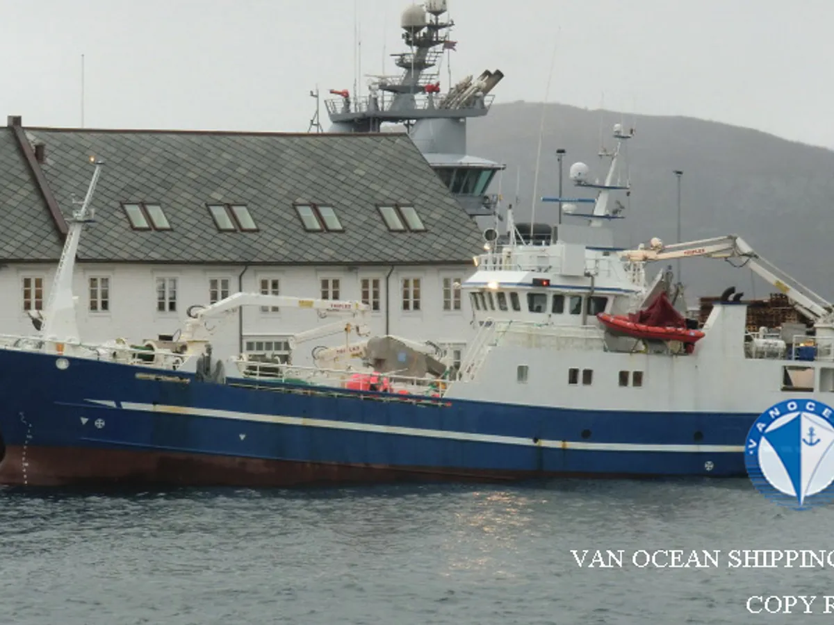 Kapal purse seiner kanggo didol