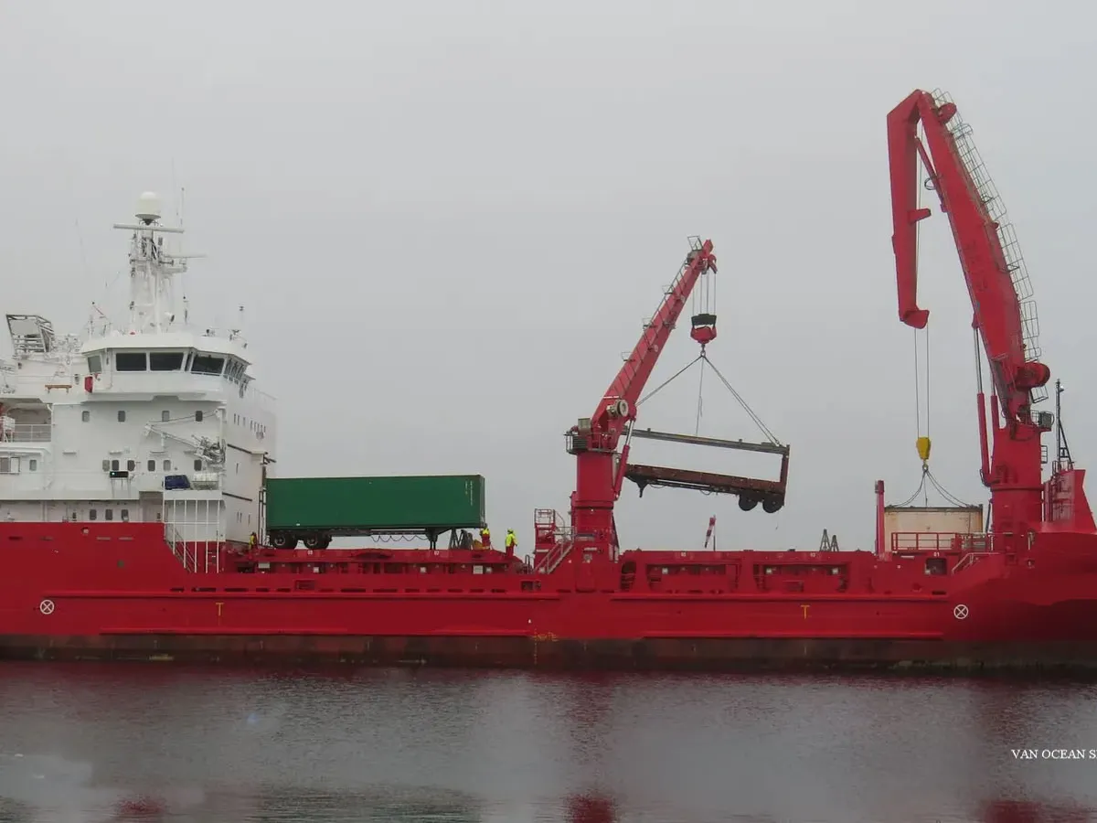 Kapal reefer kanggo didol