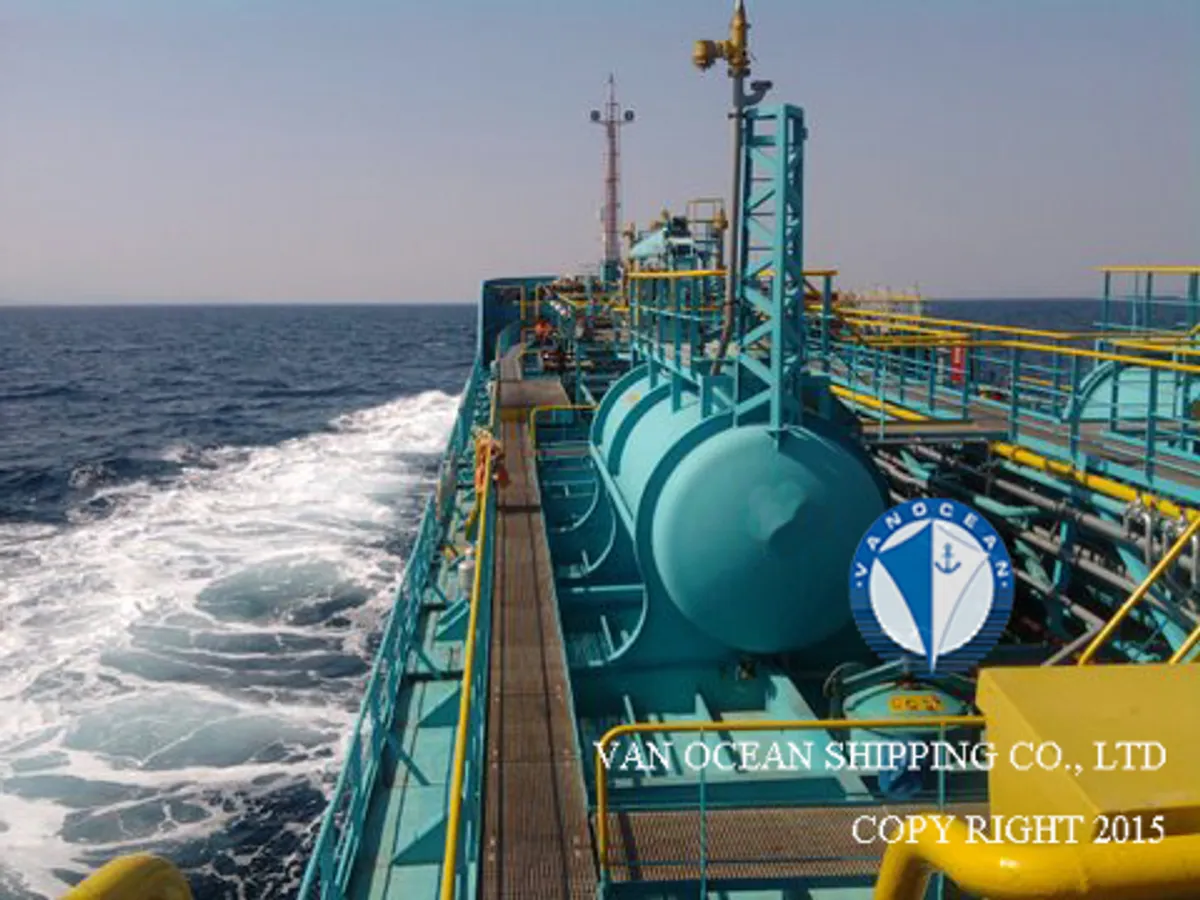 Kapal tanker minyak/bahan kimia kanggo didol