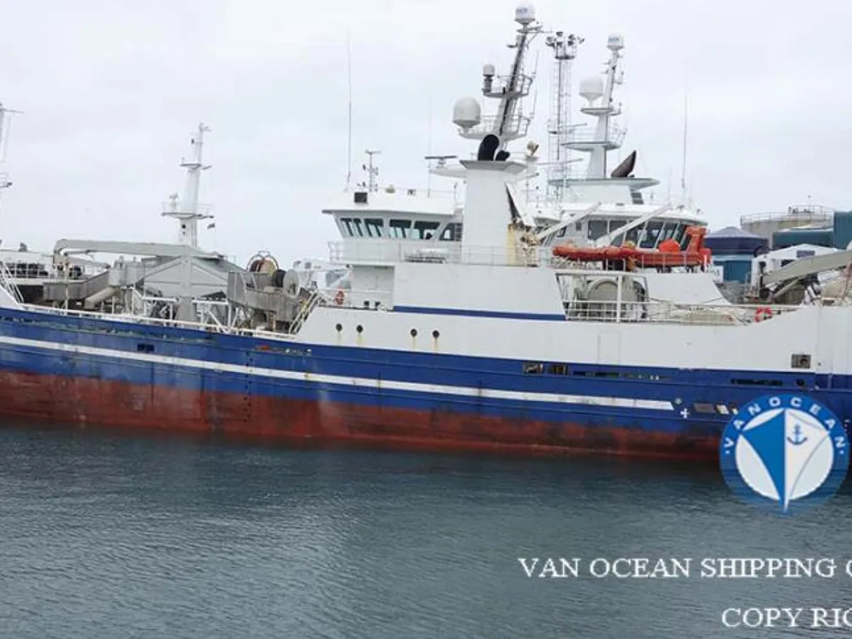 Kapal trawler kanggo didol