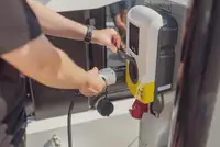 Kapal kontainer kanggo didol
