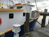 Kapal trawler kanggo didol