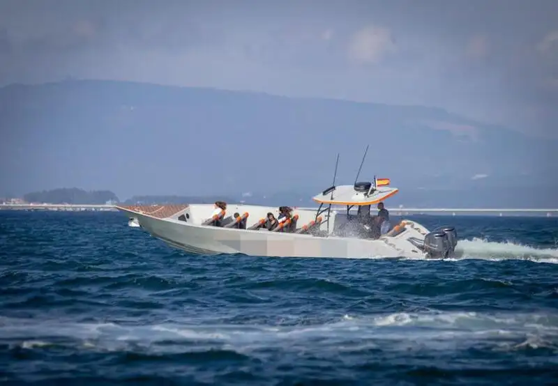 Kapal karet kaku kanggo didol