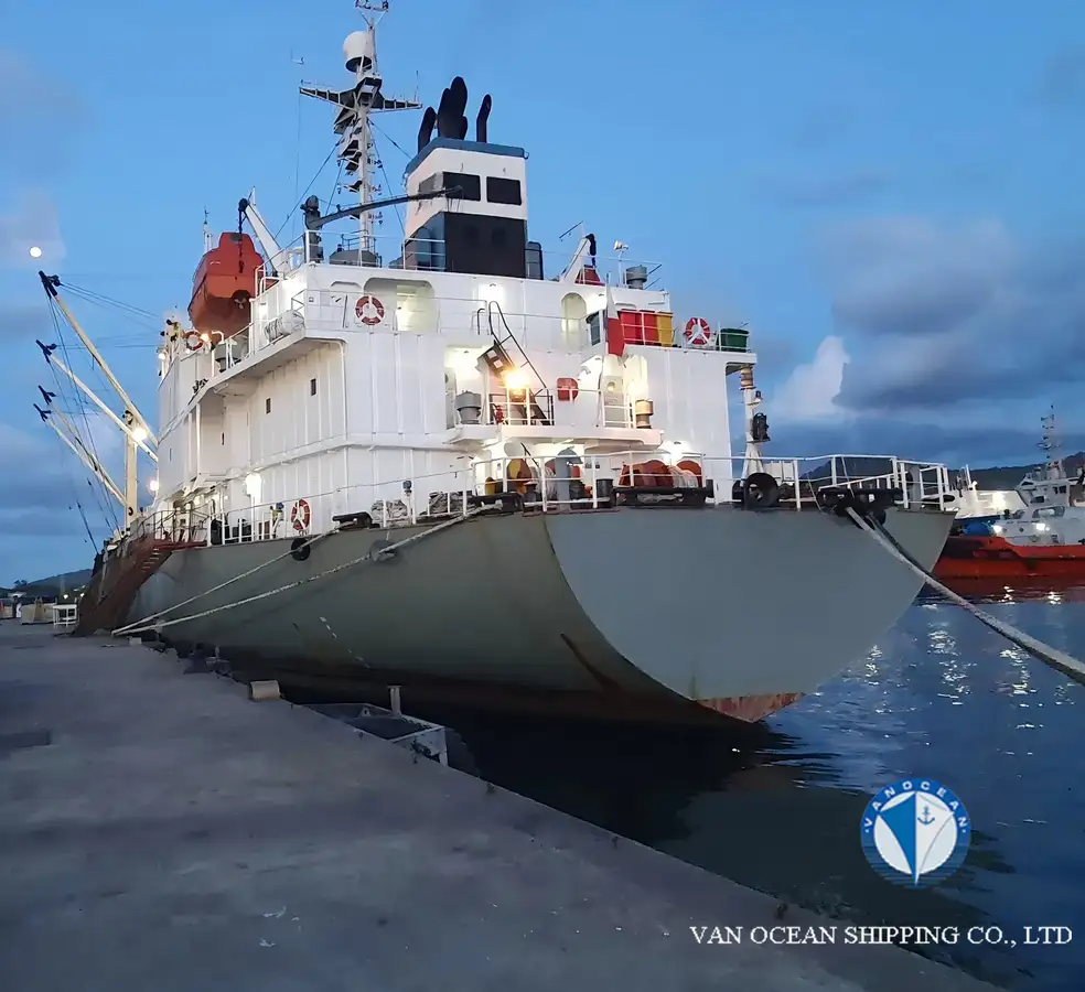 Kapal reefer kanggo didol