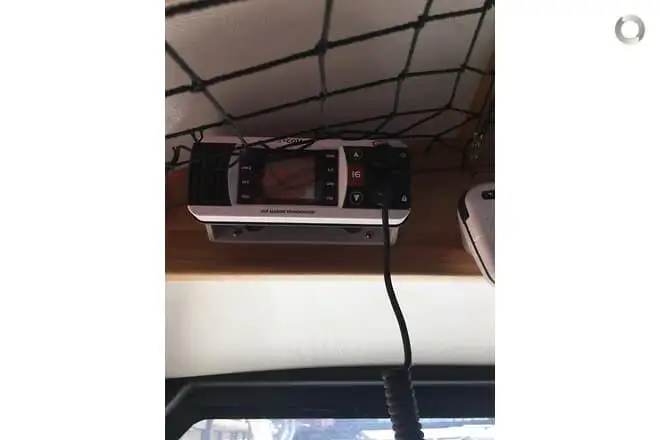 Katamaran kanggo didol