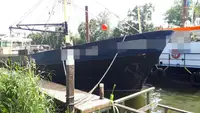 Kapal trawler kanggo didol