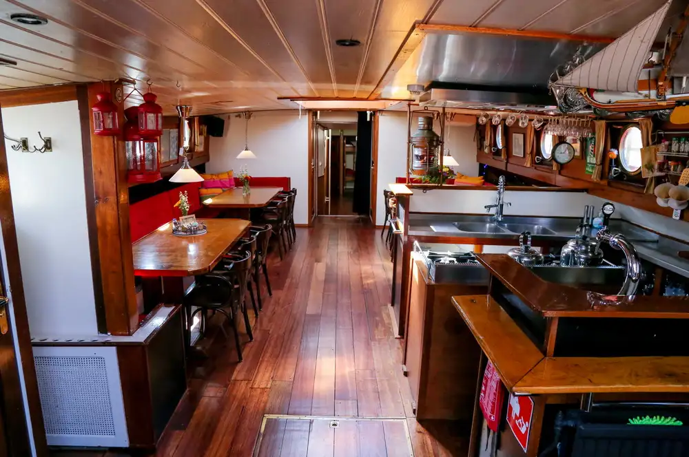 Yacht kanggo didol