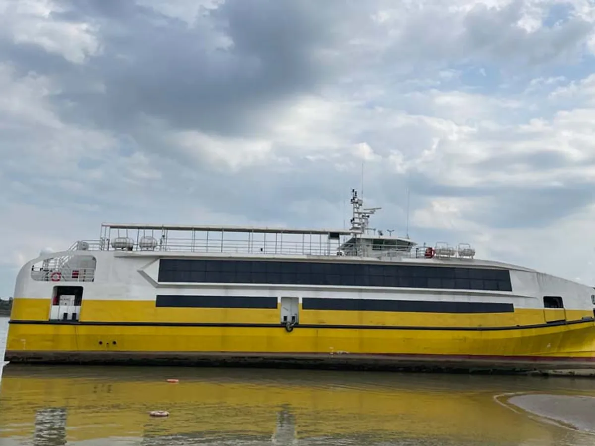 Kapal RoPax kanggo didol