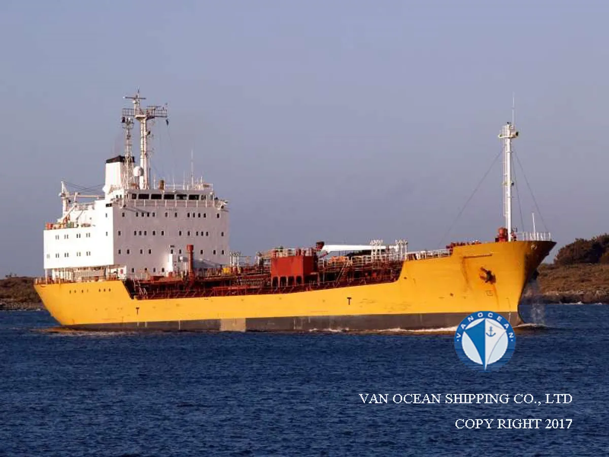 Kapal tanker minyak/bahan kimia kanggo didol
