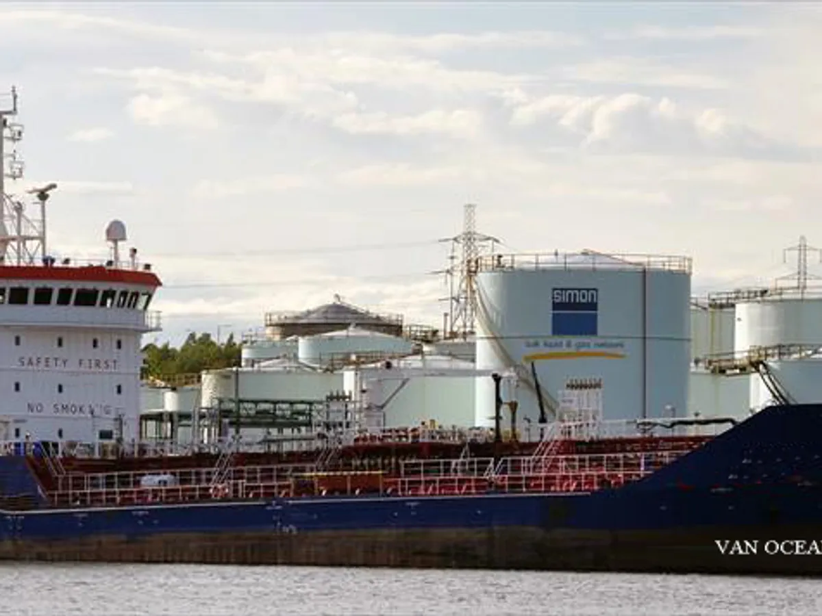 Kapal tanker minyak/bahan kimia kanggo didol