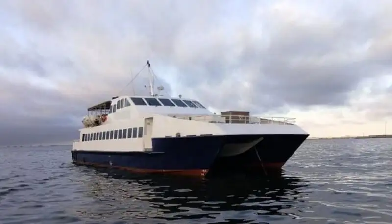 Kapal feri kanggo didol
