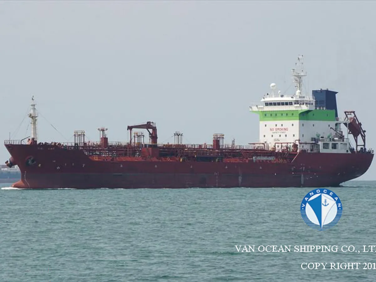 Kapal tanker minyak/bahan kimia kanggo didol
