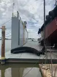dermaga ngambang kanggo didol