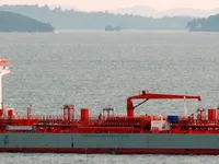 Kapal tanker minyak/bahan kimia kanggo didol