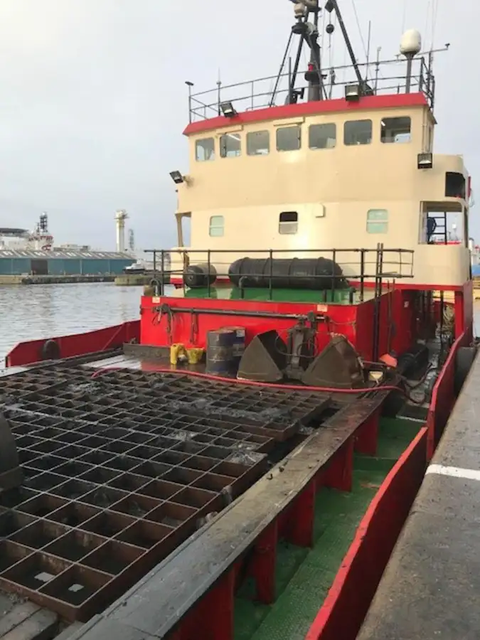 Kapal dredger kanggo didol