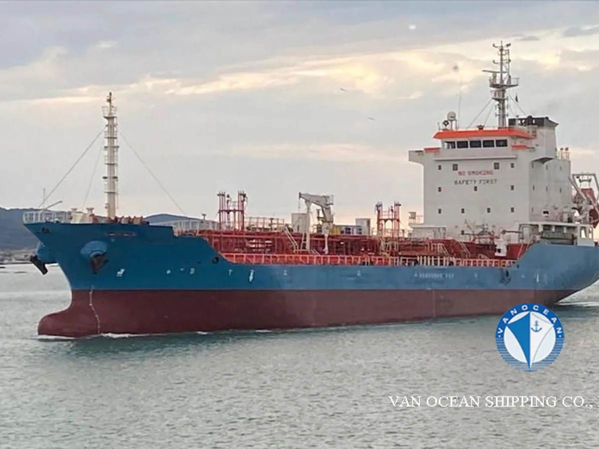 Kapal tanker minyak/bahan kimia kanggo didol