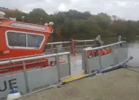 Kapal kerja kanggo didol