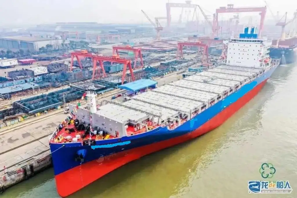 Kapal kontainer kanggo didol