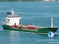 Kapal tanker minyak/bahan kimia kanggo didol