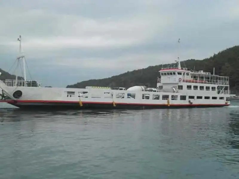 Kapal Ro-Ro kanggo didol
