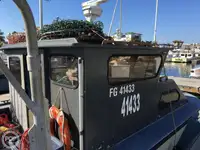 Kapal trawler kanggo didol