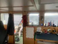 Kapal kerja kanggo didol