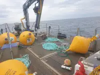 Kapal kerja kanggo didol