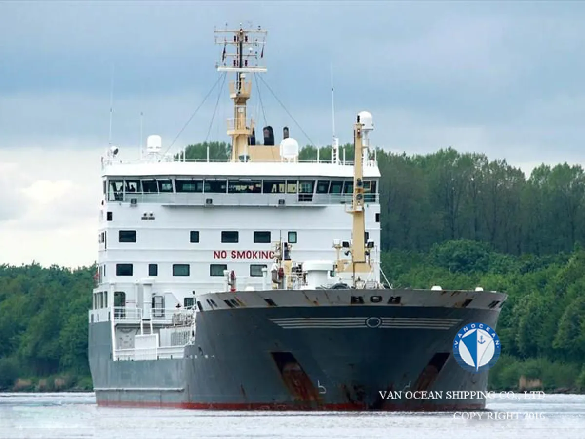 Kapal tanker minyak/bahan kimia kanggo didol