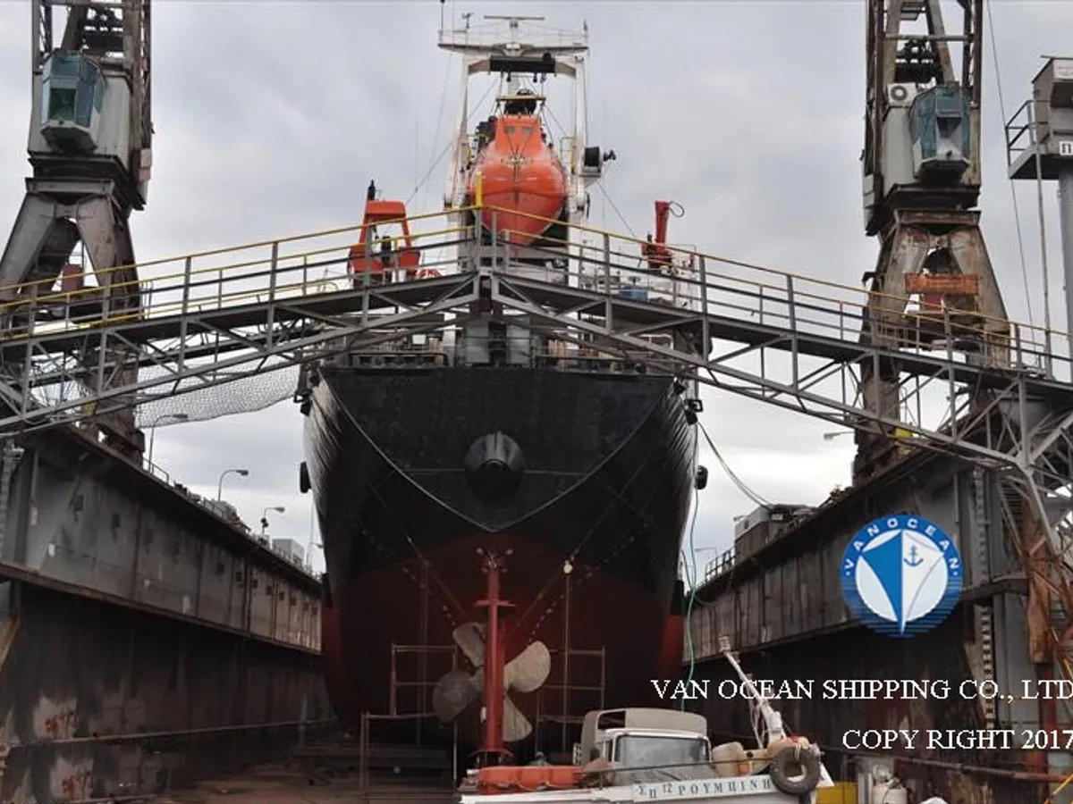 Kapal tanker minyak/bahan kimia kanggo didol