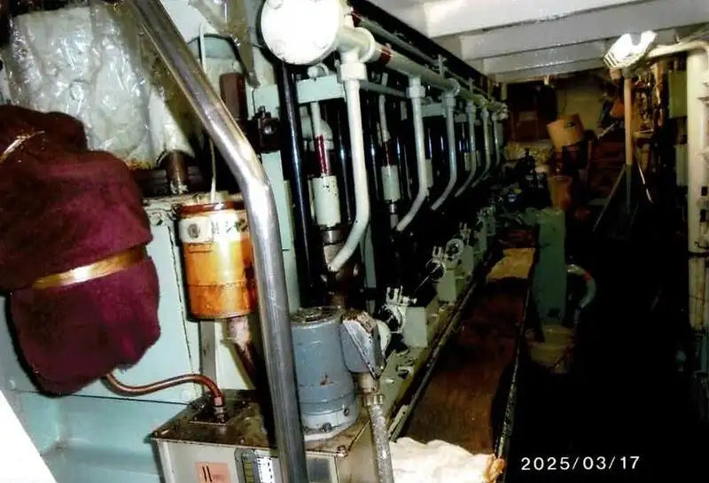 Kapal trawler kanggo didol