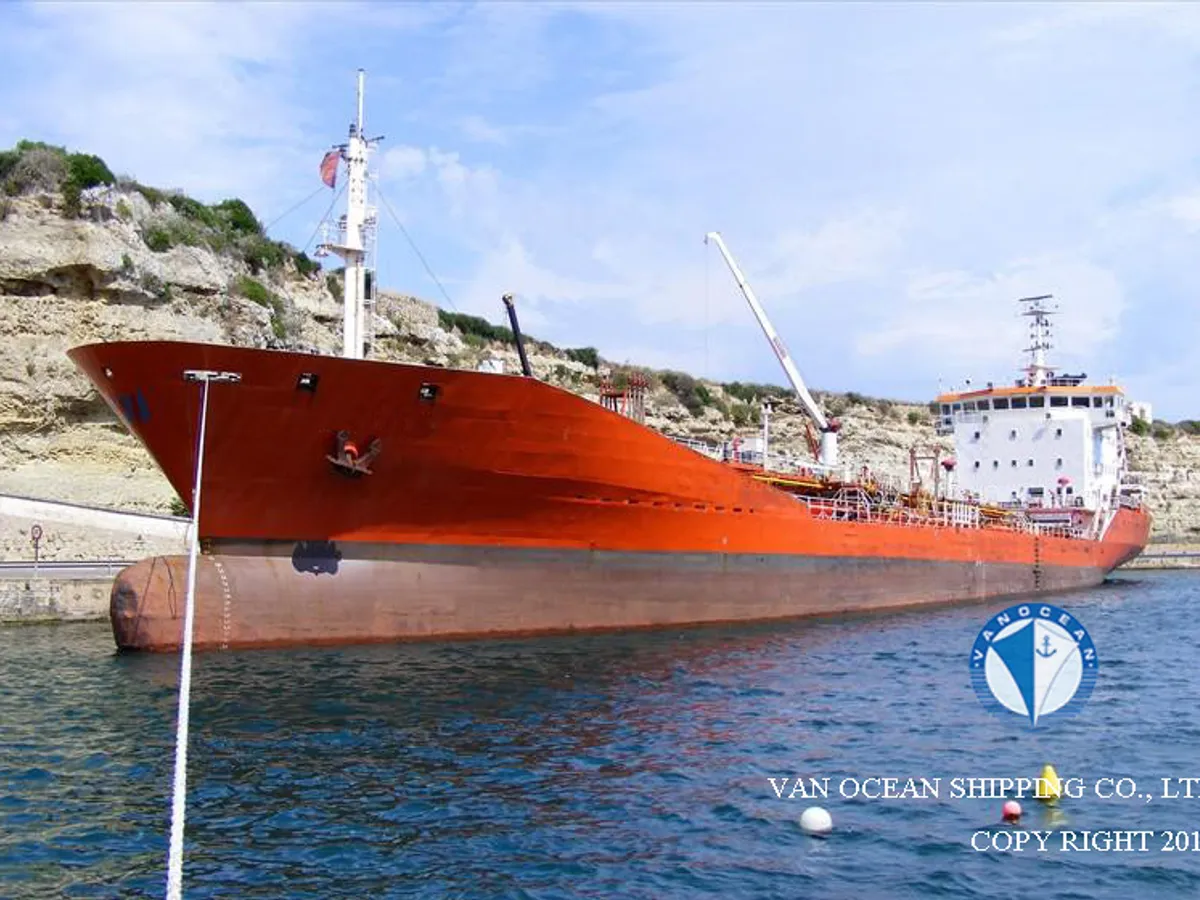 Kapal tanker minyak/bahan kimia kanggo didol