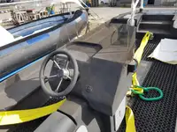 Kapal kontainer kanggo didol