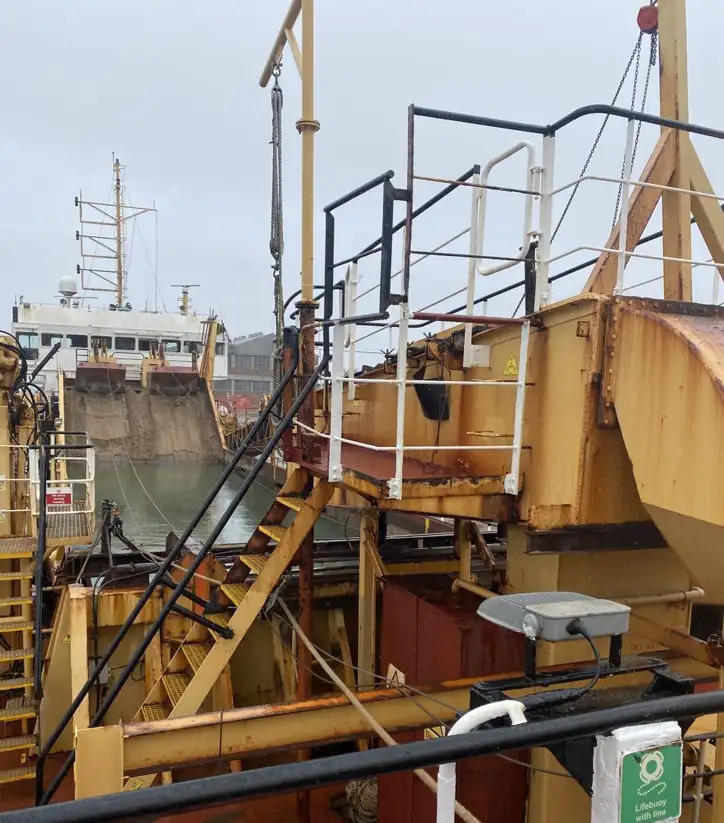 Kapal dredger kanggo didol