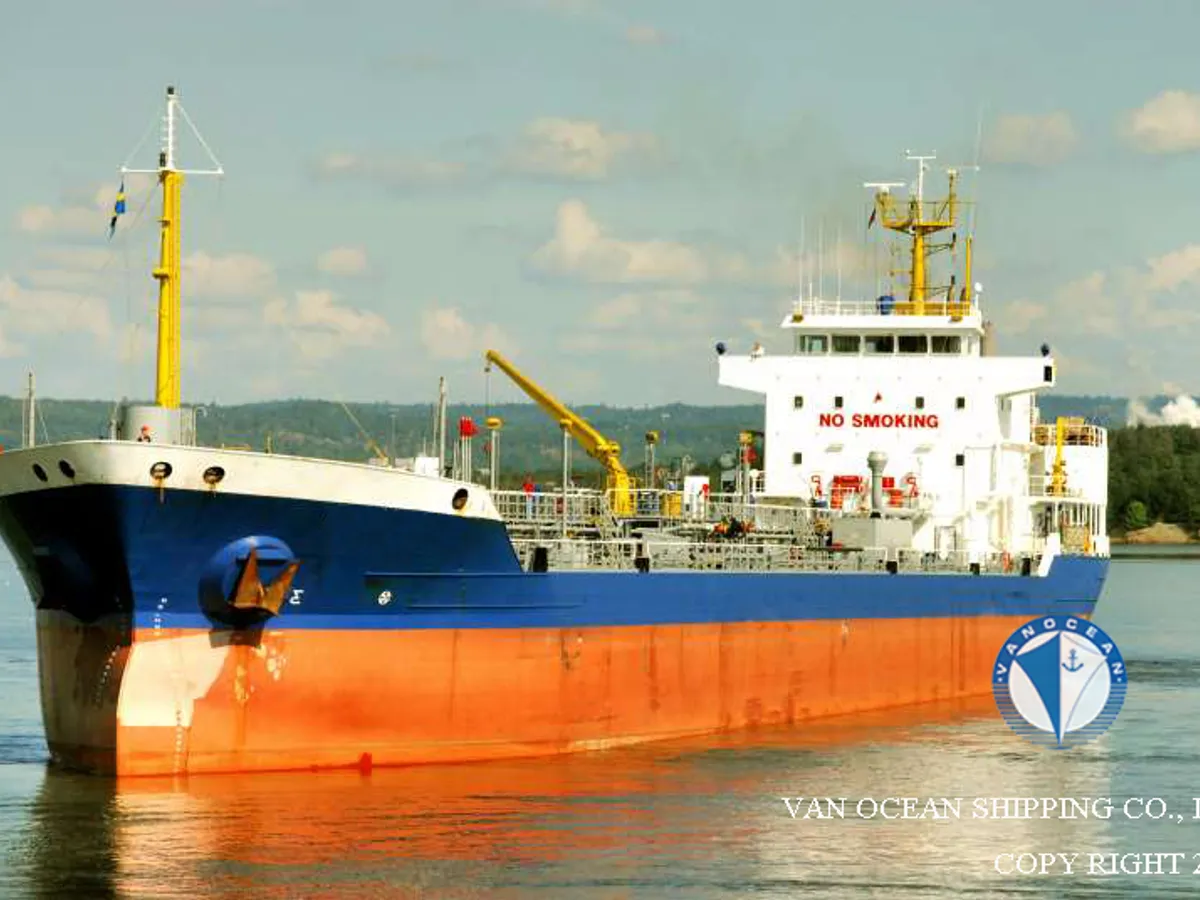 Kapal tanker minyak/bahan kimia kanggo didol